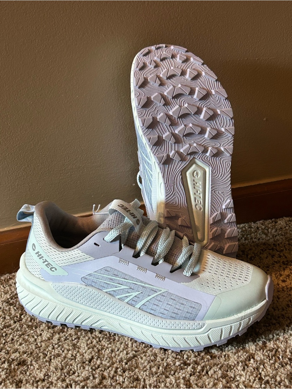 HI-TEC Women's Trail Running Hiking Sneakers Ice Castle/Arctic Ice size 7.5